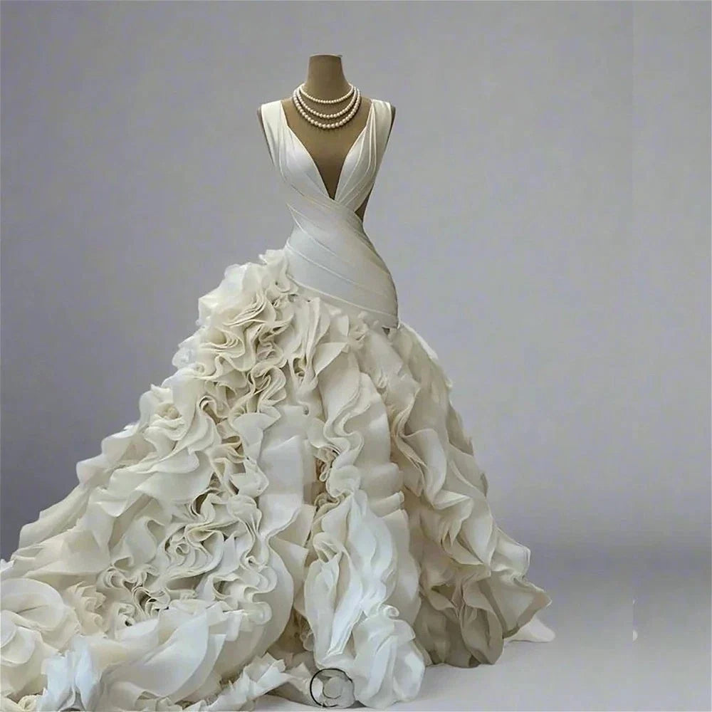 Elegant Pleat Evening Dresses V-Neck Sleeveless Ruched Layered Princess Gowns